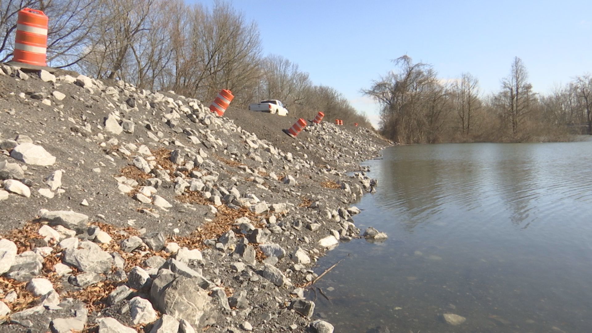 levee